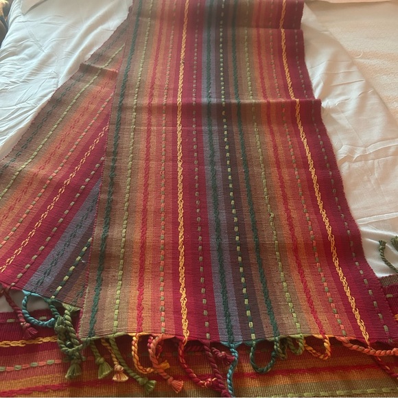 Pier 1 Multicolor Cotton Table Runner, Placemats and Napkin Set - Picture 2 of 8